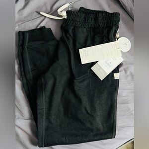 NWT Vuori Performance Joggers Womens XS black heather dream knit